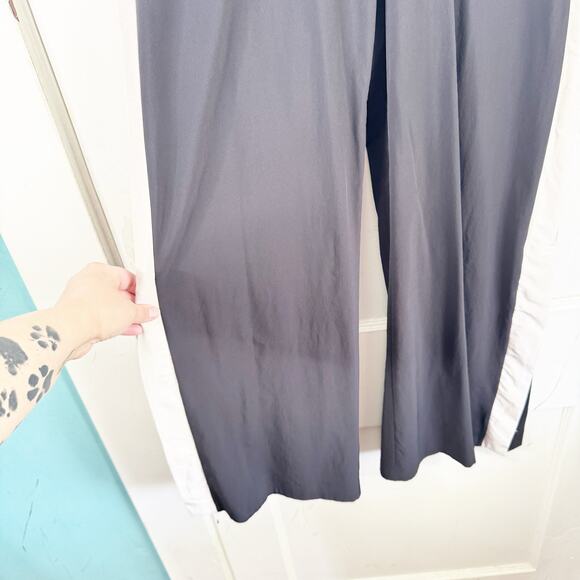 Athleta Luxe Gramercy Track Trouser Black Snap Button Legs White Stripe Size 8 - Picture 4 of 13